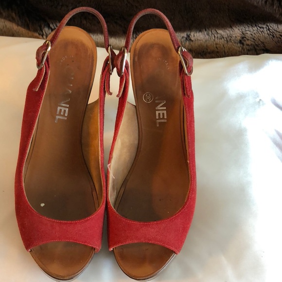 Platform Chanel - Picture 2 of 3